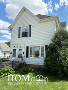 2 Bedroom ---- 241.5 Shaubut St., Mankato ---- Leased