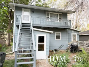 2 Bedroom ---- 419.5 McCauley St., Mankato ---- Leased