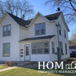 2 Bedroom ----- 1049 Center St #2, Mankato ----- Available May 1st, 2023