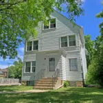 2 Bedroom ----- 525 S. Broad St #1, Mankato ----- Available August 1, 2024